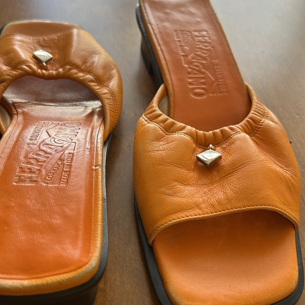 Ferragamo Slide, Orange, Size 6/12